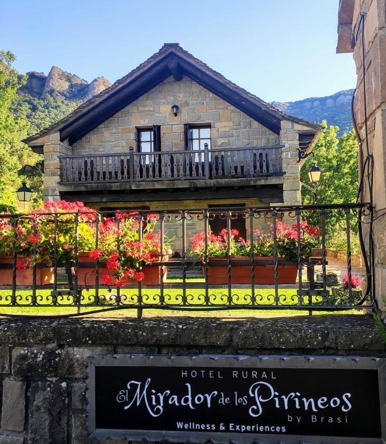 Hotel Rural El Mirador De Los Pirineos Santa Cruz De La Seros Exterior photo